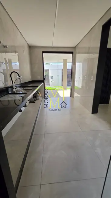 Foto 1 de Casa com 3 quartos à venda, 124m2 em Santa Amélia, Belo Horizonte - MG