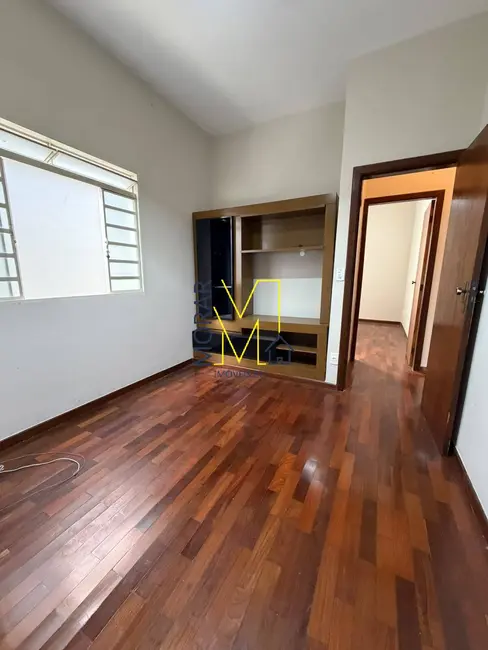 Casa com 3 quartos à venda, 204m2 em Santa Amélia, Belo Horizonte - MG - imagem 9 Foto 9 de Casa com 3 quartos à venda, 204m2 em Santa Amélia, Belo Horizonte - MG