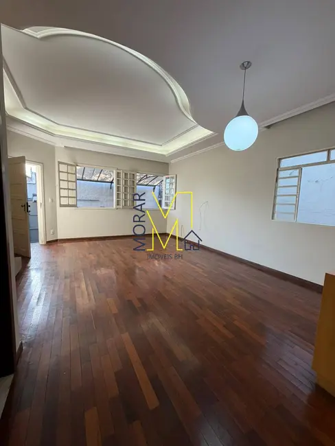 Casa com 3 quartos à venda, 204m2 em Santa Amélia, Belo Horizonte - MG - imagem 2 Foto 2 de Casa com 3 quartos à venda, 204m2 em Santa Amélia, Belo Horizonte - MG