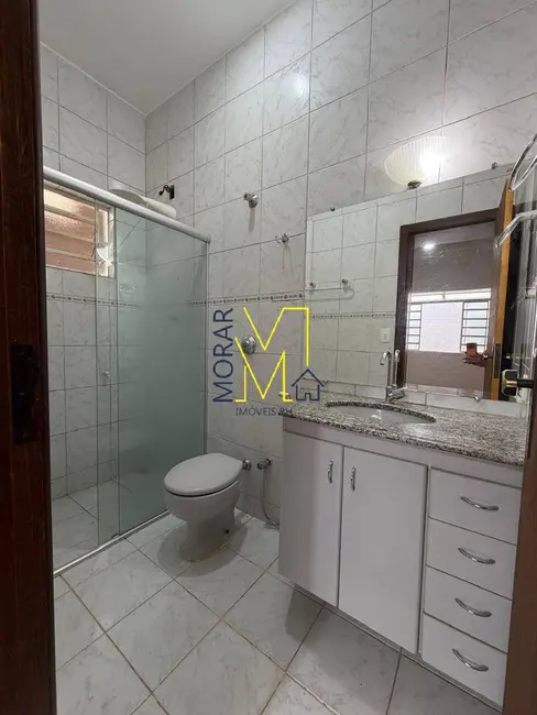 Casa com 3 quartos à venda, 204m2 em Santa Amélia, Belo Horizonte - MG - imagem 4 Foto 4 de Casa com 3 quartos à venda, 204m2 em Santa Amélia, Belo Horizonte - MG