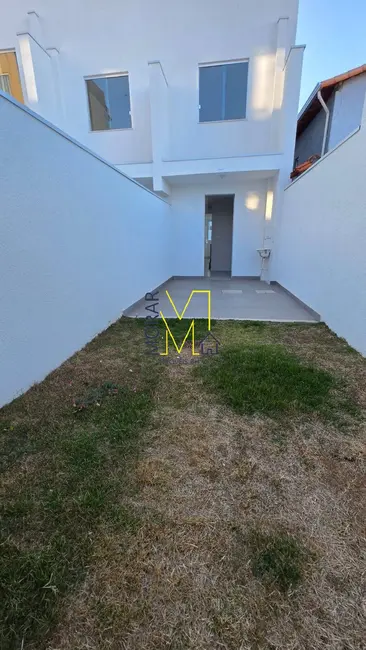 Foto 2 de Casa com 2 quartos à venda, 50m2 em Jardim Leblon, Belo Horizonte - MG