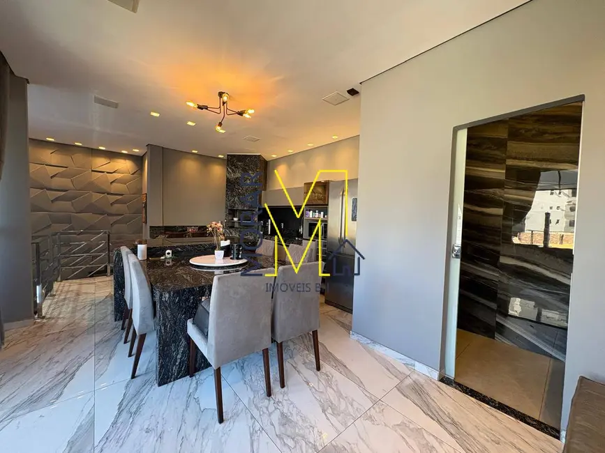 Cobertura com 3 quartos à venda, 130m2 em Santa Rosa, Belo Horizonte - MG - imagem 3 Foto 3 de Cobertura com 3 quartos à venda, 130m2 em Santa Rosa, Belo Horizonte - MG