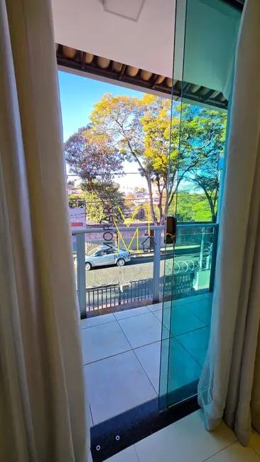 Foto 5 de Casa com 3 quartos à venda, 180m2 em São João Batista (Venda Nova), Belo Horizonte - MG
