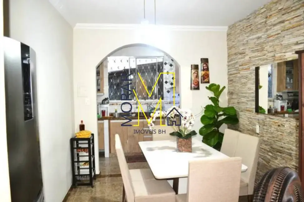 Casa com 3 quartos à venda, 360m2 em Lagoinha Leblon (Venda Nova), Belo Horizonte - MG - imagem 5 Foto 5 de Casa com 3 quartos à venda, 360m2 em Lagoinha Leblon (Venda Nova), Belo Horizonte - MG