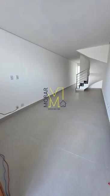 Foto 1 de Casa com 2 quartos à venda, 77m2 em Copacabana, Belo Horizonte - MG