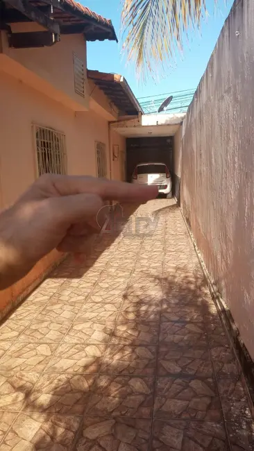 Foto 7 de Casa com 3 quartos à venda, 360m2 em Jardim Palmeiras, Montes Claros - MG