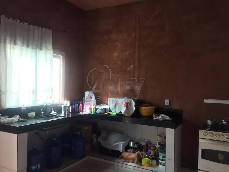 Foto 3 de Casa com 3 quartos à venda, 250m2 em Alto São João, Montes Claros - MG