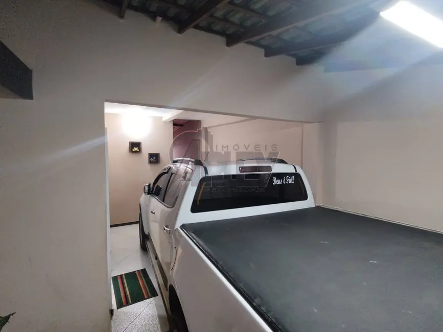 Casa com 3 quartos à venda em Monte Carmelo, Montes Claros - MG - imagem 4 Foto 4 de Casa com 3 quartos à venda em Monte Carmelo, Montes Claros - MG