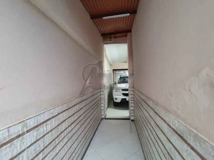 Casa com 3 quartos à venda em Monte Carmelo, Montes Claros - MG - imagem 5 Foto 5 de Casa com 3 quartos à venda em Monte Carmelo, Montes Claros - MG