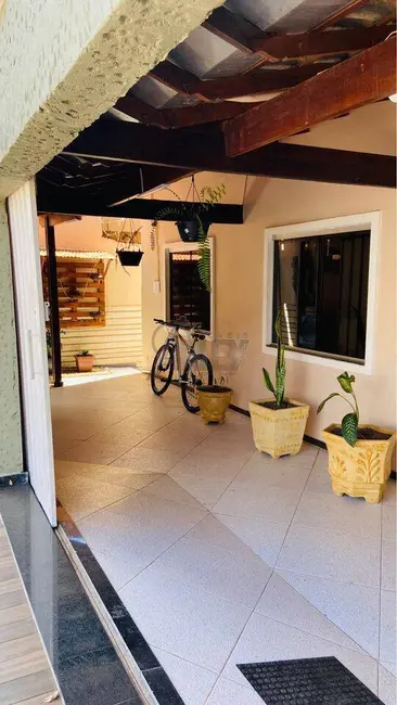 Casa com 3 quartos à venda em Monte Carmelo, Montes Claros - MG - imagem 1 Foto 1 de Casa com 3 quartos à venda em Monte Carmelo, Montes Claros - MG