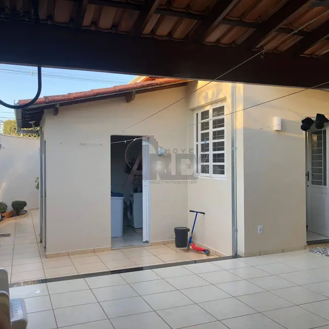 Foto 5 de Casa com 3 quartos à venda em Todos os Santos, Montes Claros - MG