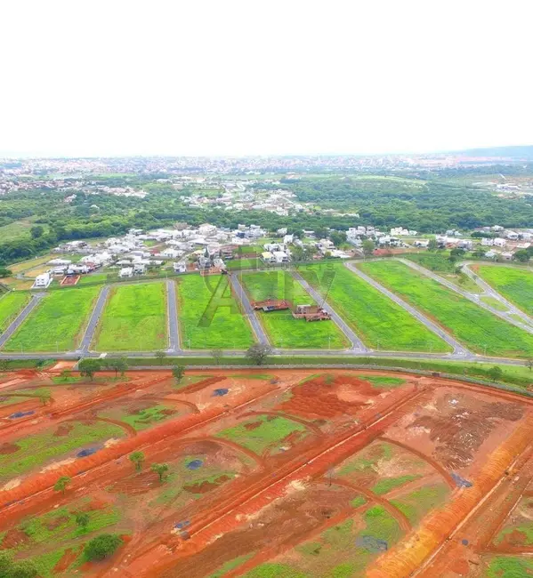 Foto 4 de Casa com 4 quartos à venda, 205m2 em Montes Claros - MG