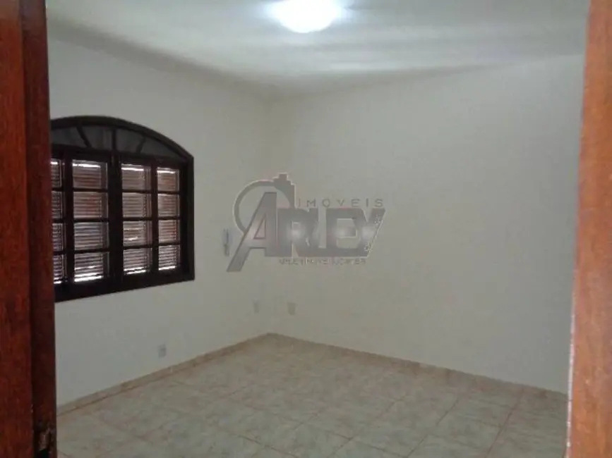 Casa com 4 quartos à venda, 400m2 em São Judas Tadeu, Montes Claros - MG - imagem 8 Foto 8 de Casa com 4 quartos à venda, 400m2 em São Judas Tadeu, Montes Claros - MG