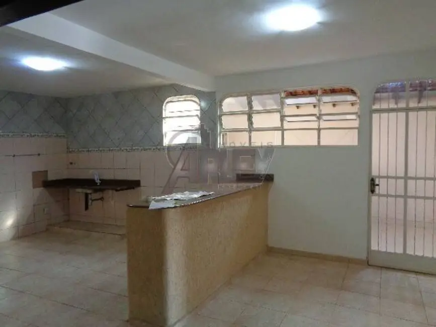 Casa com 4 quartos à venda, 400m2 em São Judas Tadeu, Montes Claros - MG - imagem 4 Foto 4 de Casa com 4 quartos à venda, 400m2 em São Judas Tadeu, Montes Claros - MG