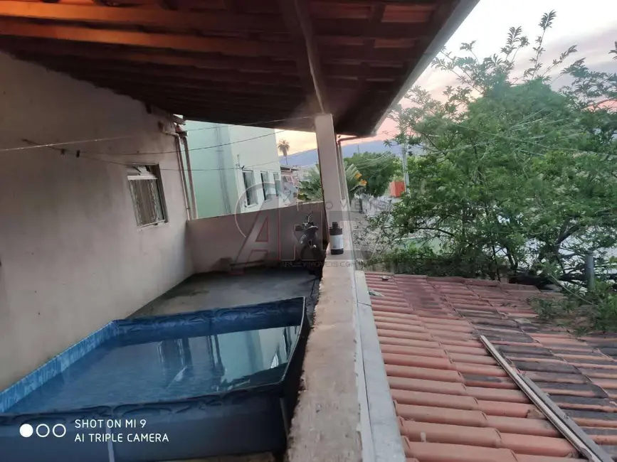 Foto 4 de Casa com 5 quartos à venda, 245m2 em Condomínio Pai João, Montes Claros - MG
