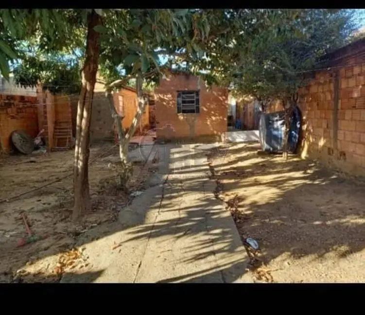 Foto 2 de Casa com 2 quartos à venda, 300m2 em Maracanã, Montes Claros - MG