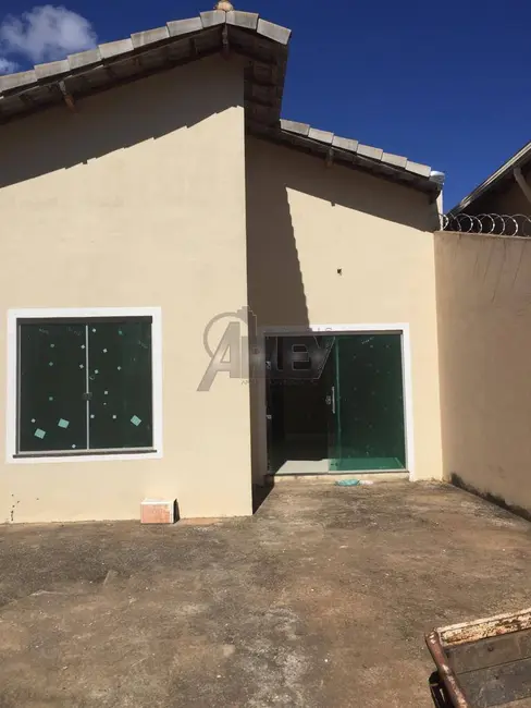 Foto 3 de Casa de Condomínio com 3 quartos à venda, 250m2 em Jaraguá, Montes Claros - MG