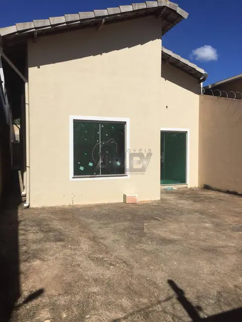 Foto 1 de Casa de Condomínio com 3 quartos à venda, 250m2 em Jaraguá, Montes Claros - MG