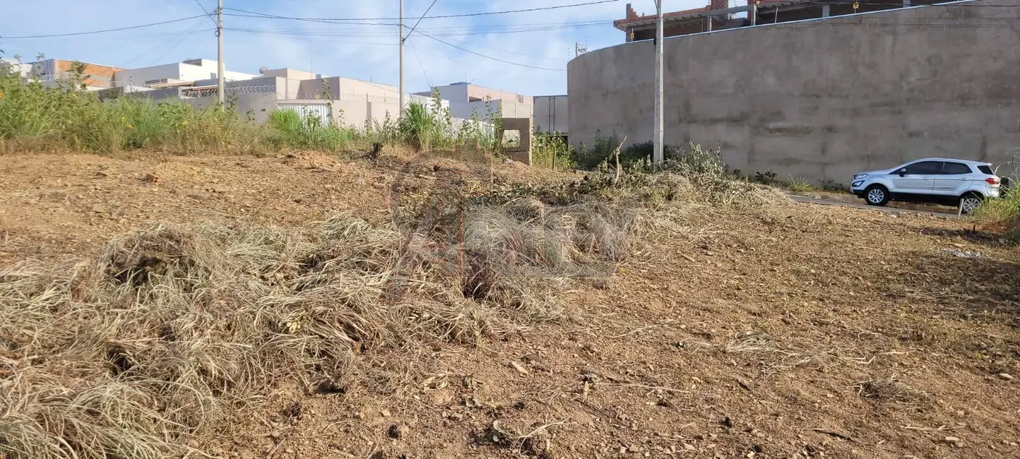 Terreno / Lote à venda, 200m2 em Montes Claros - MG - imagem 6 Foto 6 de Terreno / Lote à venda, 200m2 em Montes Claros - MG