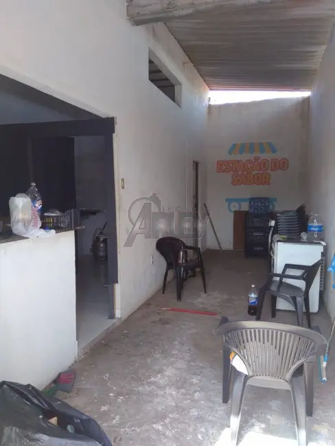 Foto 4 de Casa com 2 quartos à venda, 300m2 em Maracanã, Montes Claros - MG