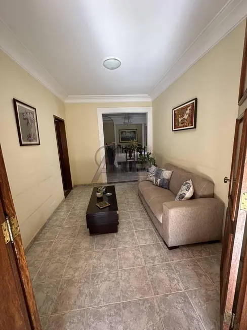 Casa com 3 quartos à venda, 180m2 em Morada do Sol, Montes Claros - MG - imagem 4 Foto 4 de Casa com 3 quartos à venda, 180m2 em Morada do Sol, Montes Claros - MG