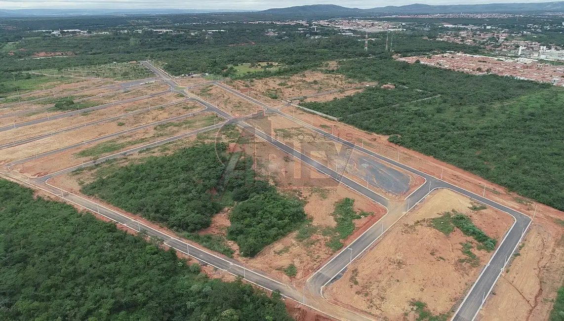 Foto 1 de Terreno / Lote à venda em Jaraguá, Montes Claros - MG