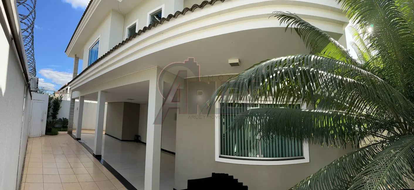 Foto 1 de Casa com 4 quartos à venda, 174m2 em Vila Regina, Montes Claros - MG