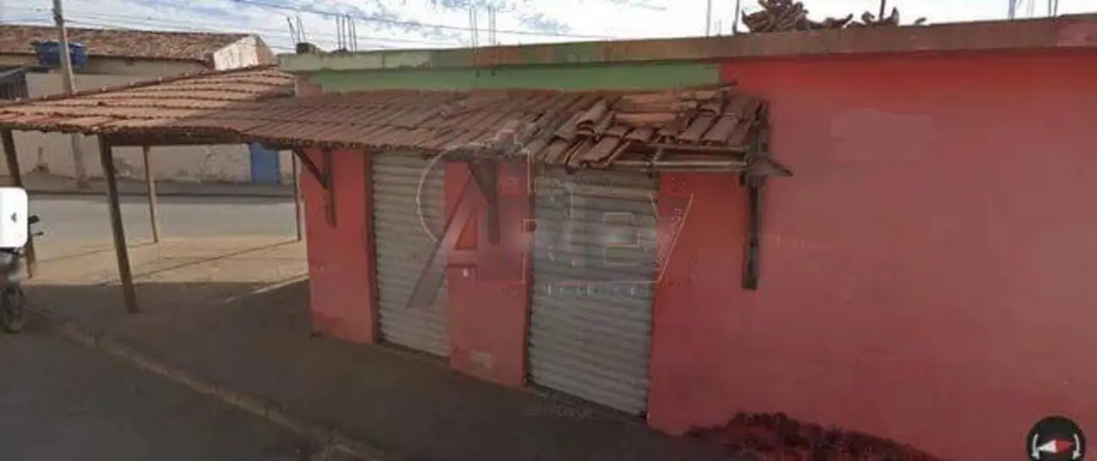 Foto 3 de Casa à venda, 247m2 em Jardim Palmeiras, Montes Claros - MG