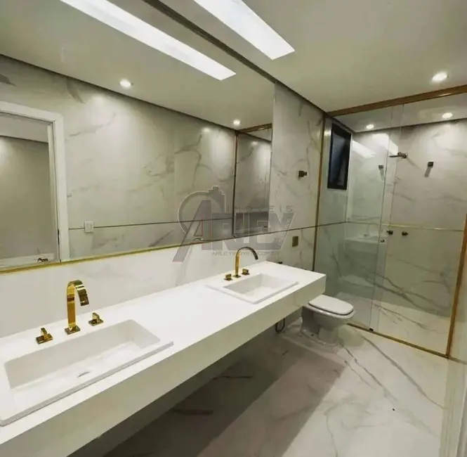 Foto 7 de Casa de Condomínio com 3 quartos à venda, 250m2 em Sapucaia, Montes Claros - MG