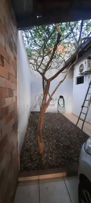 Casa com 3 quartos à venda, 165m2 em Guarujá, Montes Claros - MG - imagem 5 Foto 5 de Casa com 3 quartos à venda, 165m2 em Guarujá, Montes Claros - MG