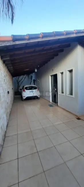 Casa com 3 quartos à venda, 165m2 em Guarujá, Montes Claros - MG - imagem 7 Foto 7 de Casa com 3 quartos à venda, 165m2 em Guarujá, Montes Claros - MG