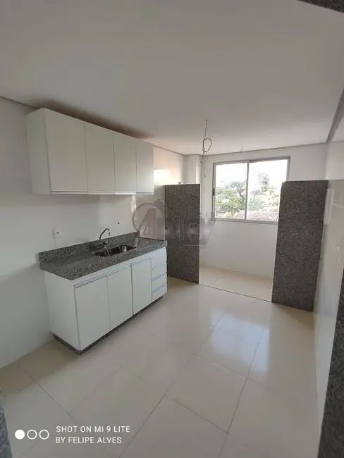 Foto 2 de Apartamento com 3 quartos à venda em Augusta Mota, Montes Claros - MG