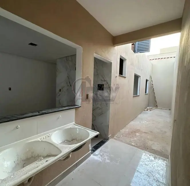 Foto 2 de Casa de Condomínio com 3 quartos à venda, 50m2 em Delfino Magalhães, Montes Claros - MG