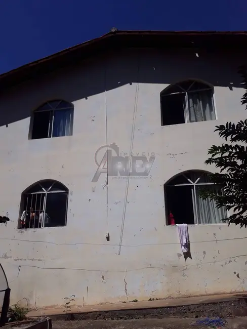 Foto 9 de Casa com 5 quartos à venda, 300m2 em Melo, Montes Claros - MG