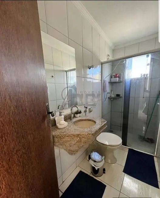 Foto 8 de Cobertura com 4 quartos à venda em Canelas, Montes Claros - MG