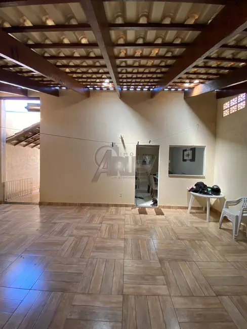 Foto 2 de Casa com 3 quartos à venda, 150m2 em Independência, Montes Claros - MG