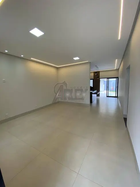 Foto 9 de Casa com 3 quartos à venda, 240m2 em Montes Claros - MG