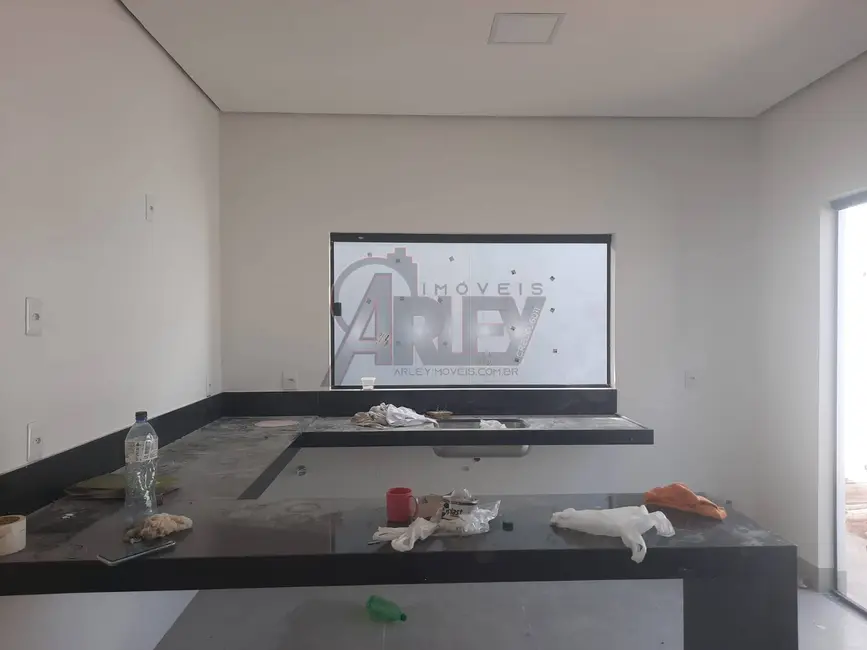 Casa de Condomínio com 3 quartos à venda, 227m2 em Barcelona Park, Montes Claros - MG - imagem 6 Foto 6 de Casa de Condomínio com 3 quartos à venda, 227m2 em Barcelona Park, Montes Claros - MG