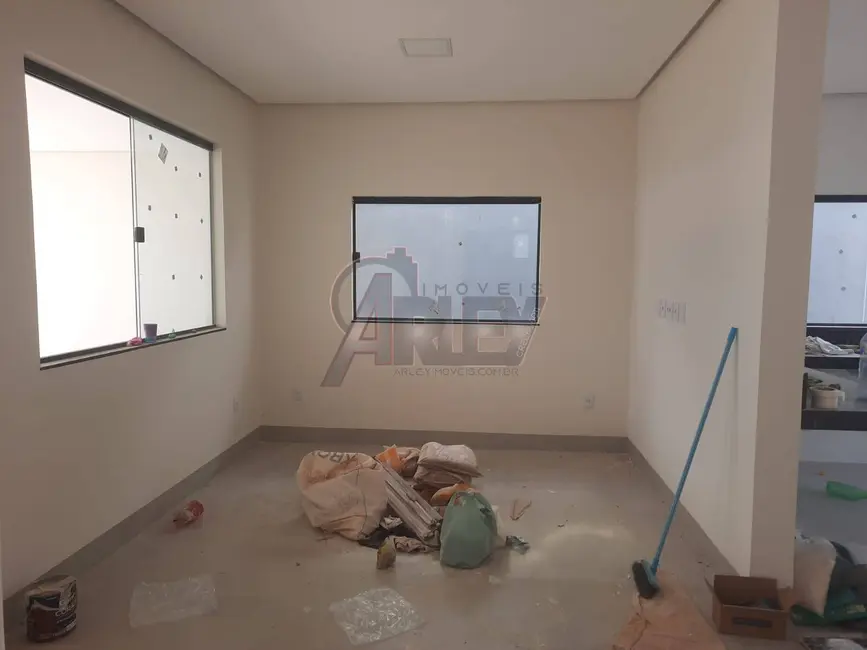 Casa de Condomínio com 3 quartos à venda, 227m2 em Barcelona Park, Montes Claros - MG - imagem 4 Foto 4 de Casa de Condomínio com 3 quartos à venda, 227m2 em Barcelona Park, Montes Claros - MG