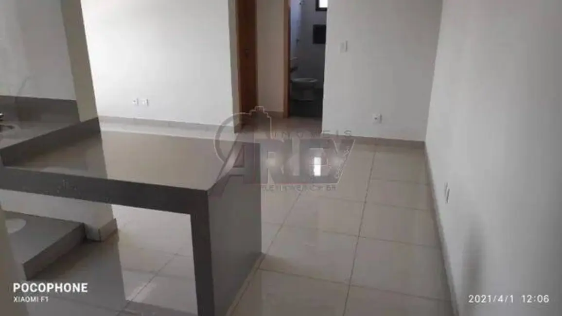 Foto 2 de Apartamento com 2 quartos à venda em Cândida Câmara, Montes Claros - MG