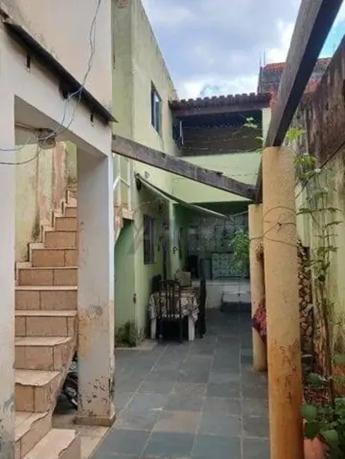 Foto 6 de Casa com 3 quartos à venda, 240m2 em Delfino Magalhães, Montes Claros - MG