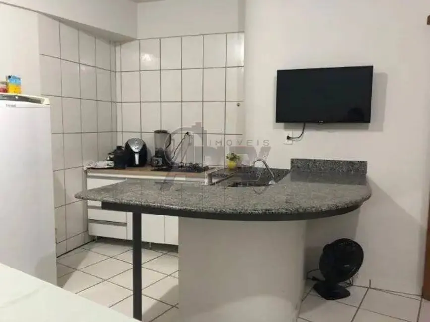 Foto 3 de Apartamento com 1 quarto à venda em Centro, Montes Claros - MG