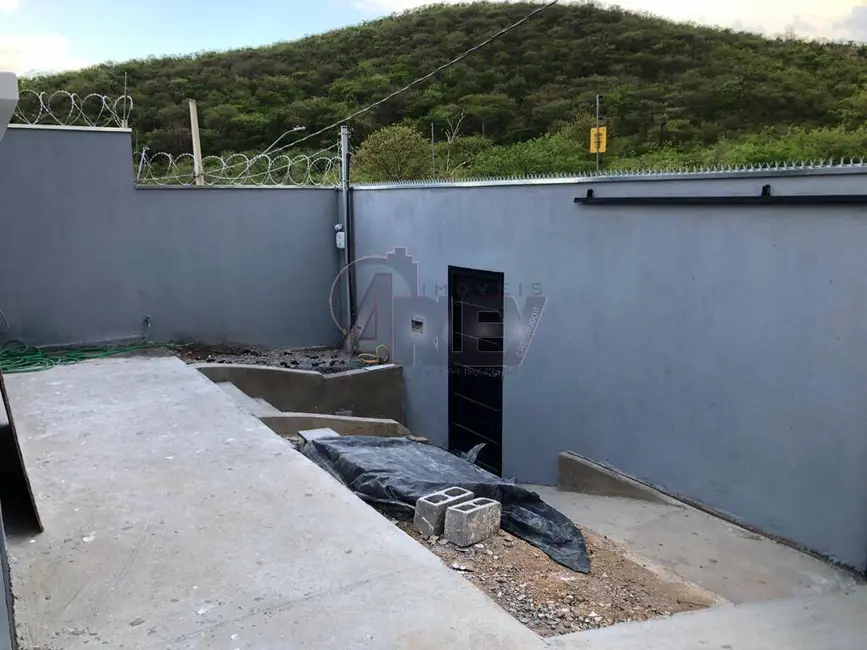 Foto 8 de Casa de Condomínio com 3 quartos à venda, 200m2 em Montes Claros - MG