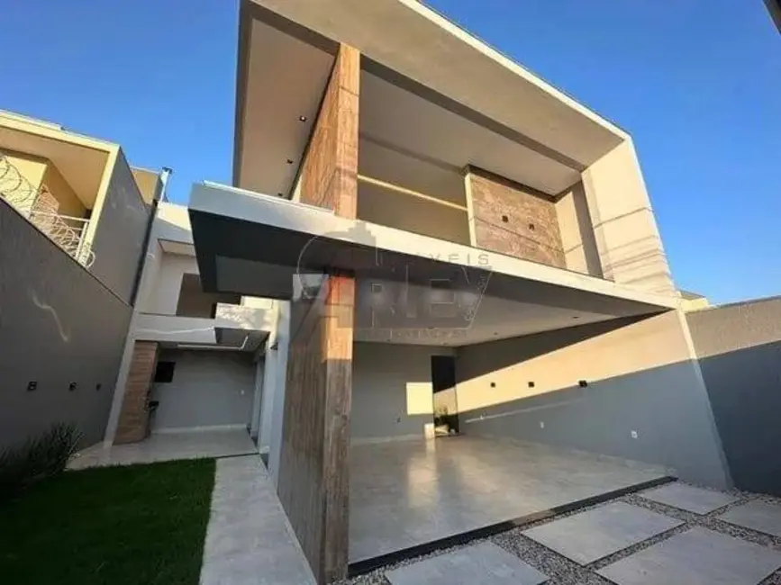 Foto 2 de Casa de Condomínio com 4 quartos à venda em Edgar Pereira, Montes Claros - MG