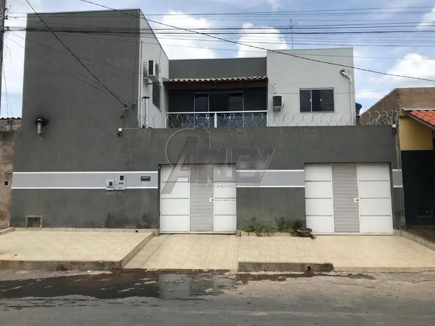 Foto 1 de Casa com 3 quartos à venda, 150m2 em Vila Campos, Montes Claros - MG