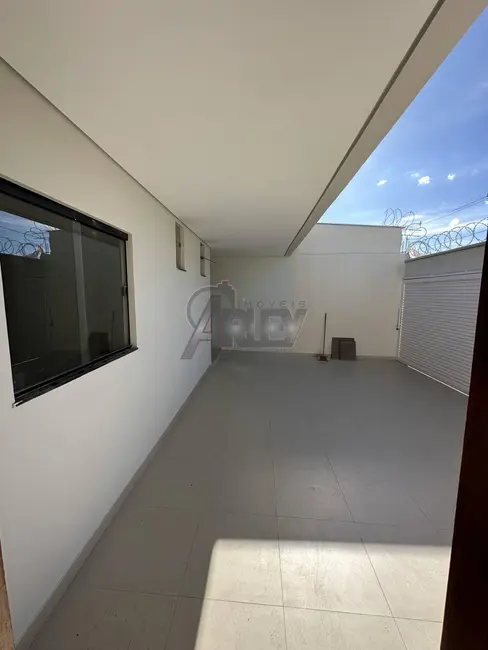 Foto 2 de Casa de Condomínio com 3 quartos à venda, 116m2 em Montes Claros - MG