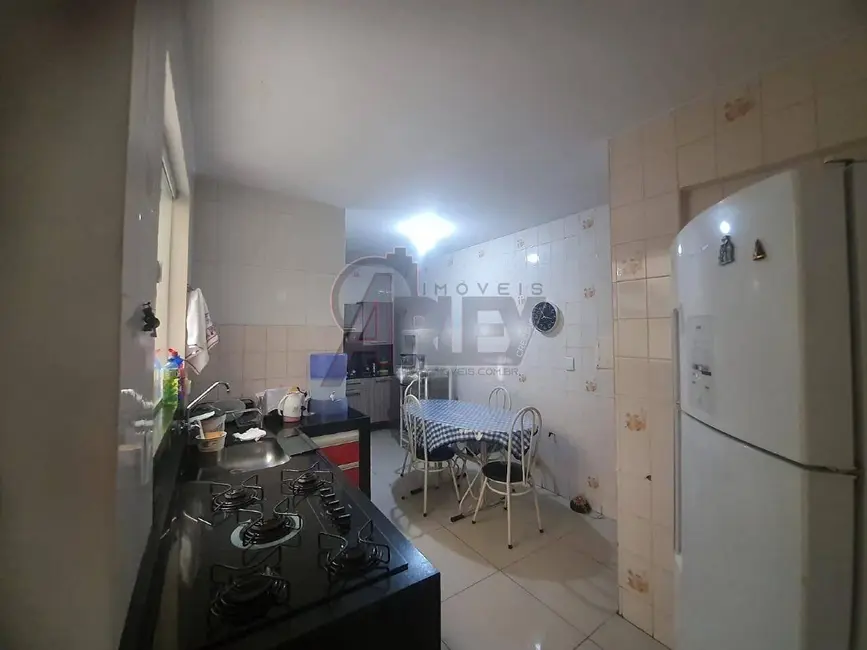 Foto 6 de Apartamento com 4 quartos à venda, 110m2 em São José, Montes Claros - MG