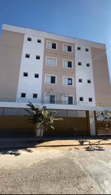Foto 6 de Apartamento com 2 quartos à venda, 63m2 em Raul Lourenço, Montes Claros - MG