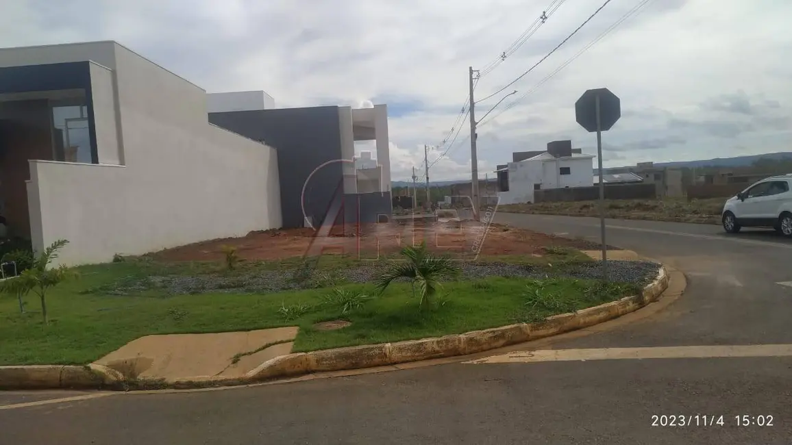 Terreno / Lote à venda, 300m2 em Montes Claros - MG - imagem 3 Foto 3 de Terreno / Lote à venda, 300m2 em Montes Claros - MG