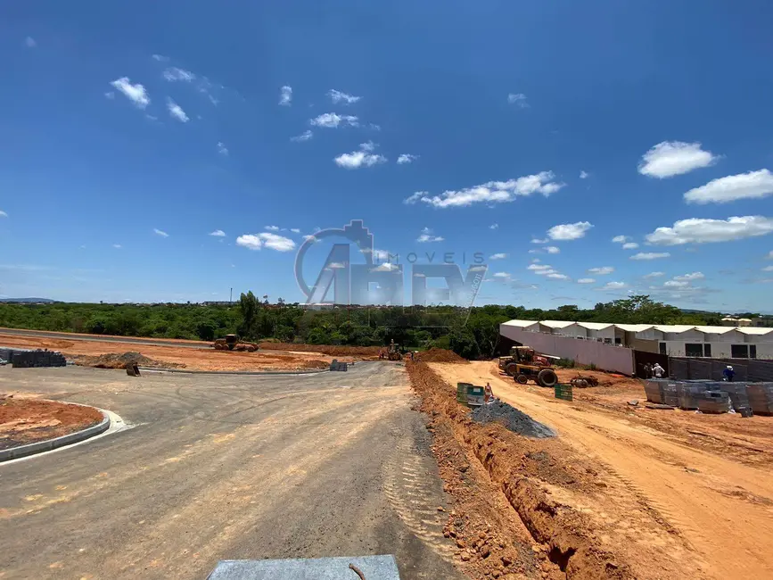 Terreno / Lote à venda, 180m2 em Maracanã, Montes Claros - MG - imagem 6 Foto 6 de Terreno / Lote à venda, 180m2 em Maracanã, Montes Claros - MG